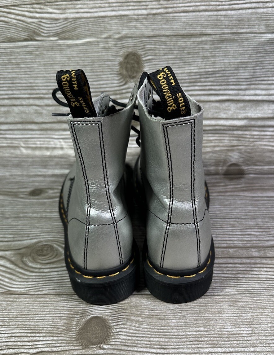 Dr. Martens Women’s Docs Leather Pascal Silver 8 Eyelet Combat Boots Size 5 thumbnail 4