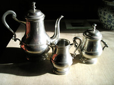 SERVICE à CAFE en ETAIN FIN de PRESTIGE - 3 PIECES