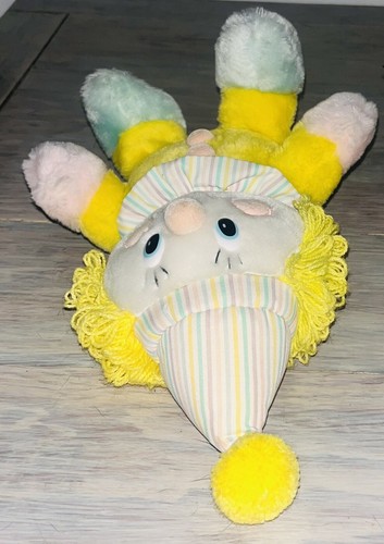 Vintage 1984 Dakin Pastel Clown Stuffed Plush Yarn Hair Wind Up Musical Toy - Picture 3 of 8