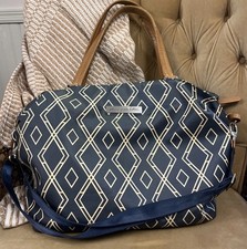Petunia Pickle Bottom City Carryall Diaper Bag Large Tote Strap Pad Wipes Navy
