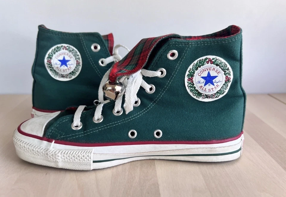 De colección Converse Chuck Jingle Bells Navidad ELF Santas Helper Verde Talla 5.5 EE. UU. Foto 2 de 4