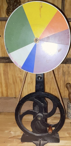 Antique Cast Iron Hand Crank Spinning Wheel