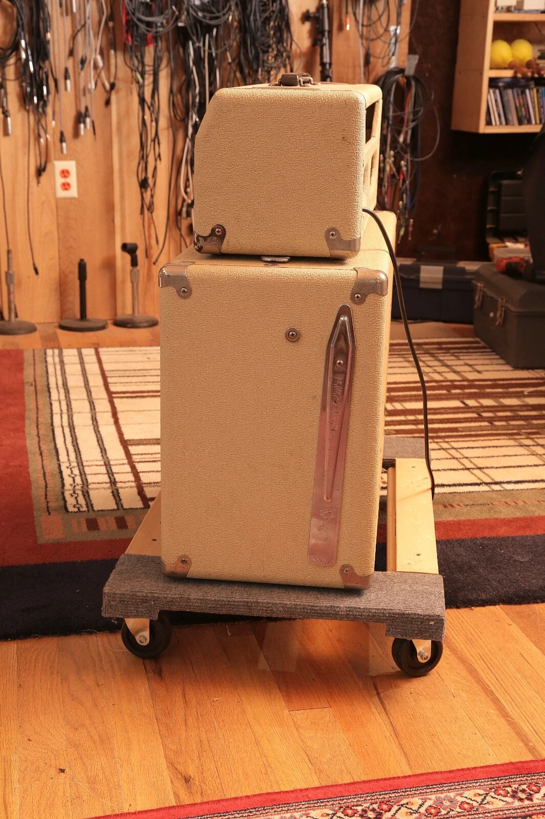Picture 5 of 24