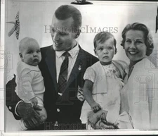 1958 Press Photo Princess Grace & two children with brother Jack Kelly Jr.