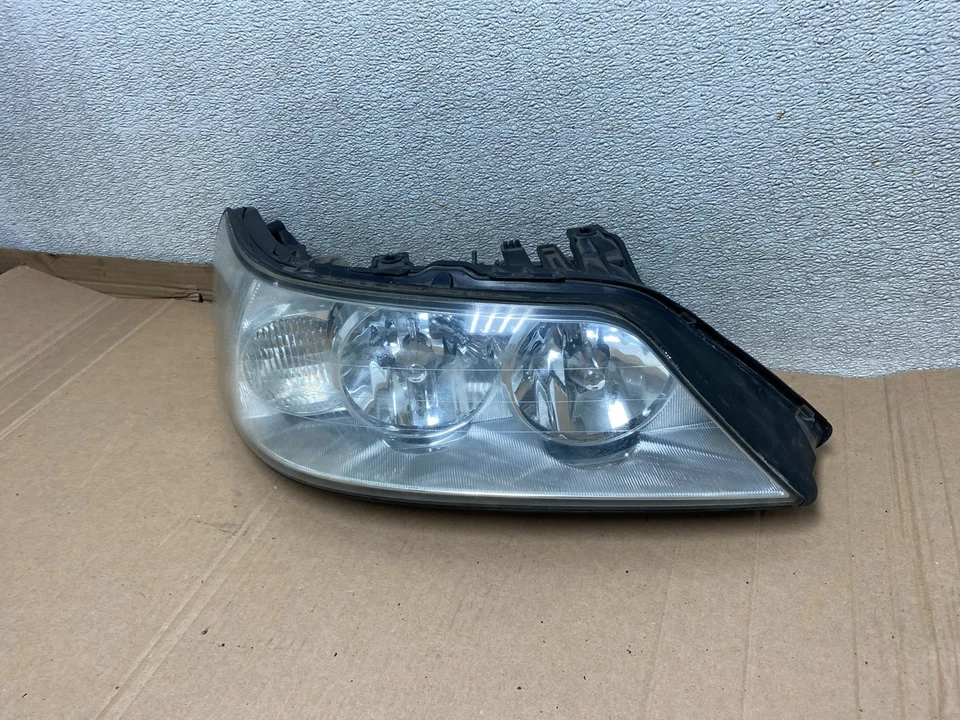 Faro lateral derecho pasajero Lincoln Town Car 2005 a 2011 U6990 DW Foto 2 de 4