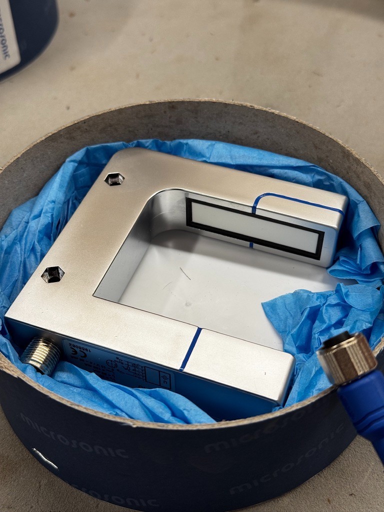 Capteur Microsonic bks+6 FIU à ultrasons pour un contrôle de rive ultra-rapide