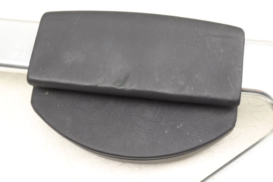 AUDI TT QUATTRO 1999-2006 - Consola central derecha mango de agarre / barra 8N0857646 Foto 2 de 4