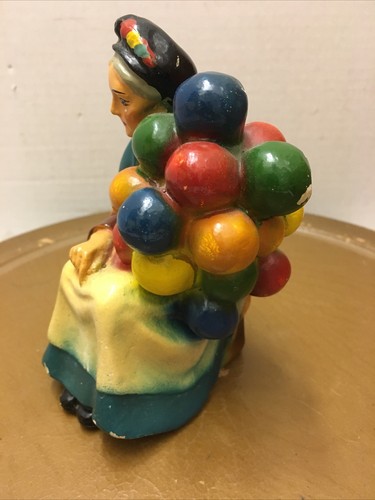 Vintage Chalkware Carnival Prize Old Woman With Balloons A055 - Picture 8 of 9