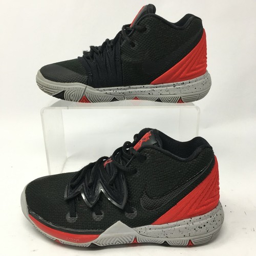 sepatu kyrie 5