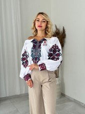 Ukraininan EMBROIDERED national blouse Vyshyvanka