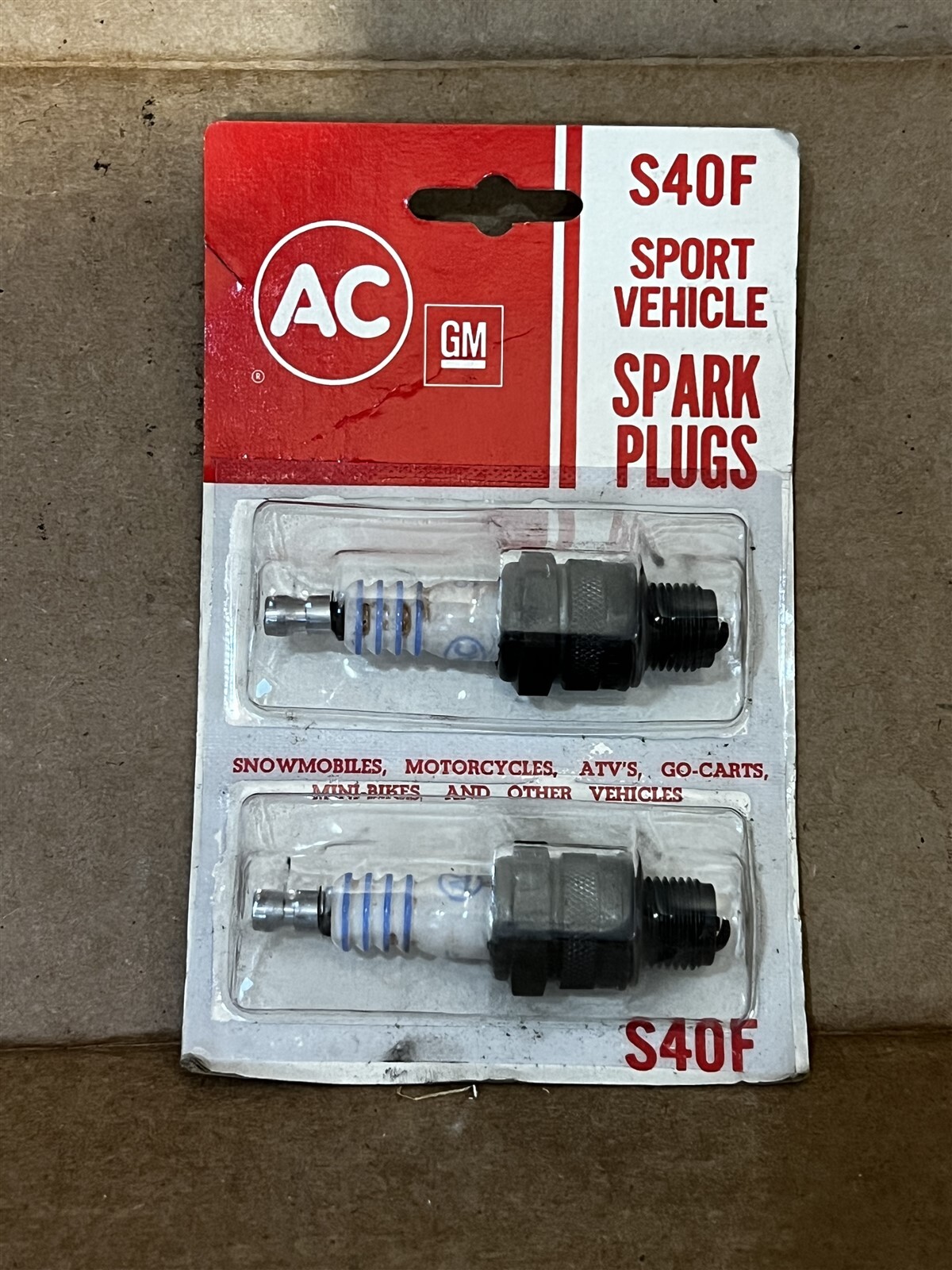AC DELCO GM S40F SPARK PLUGS PACAKGE OF 2