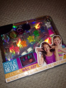 Amazon Com Style Me Up Mega Nail Art Kit Toys Games