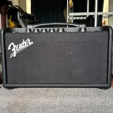 Fender Mustang LT40S Guitar Amplifier and Foot Switch 