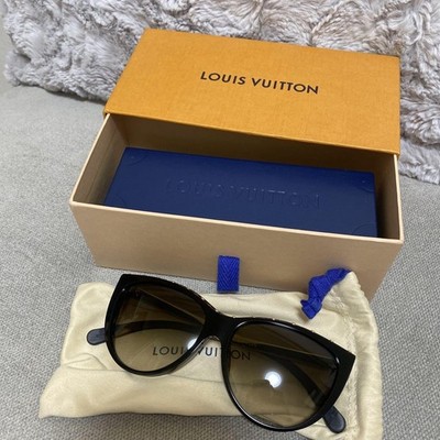LOUIS VUITTON Sunglasses Cat Eye Black Ladies Used from Japan