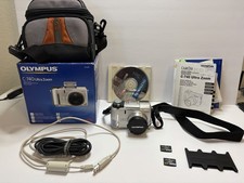 Olympus CAMEDIA C-740 Ultra Zoom 3.2MP Digital Camera  Manuals XD Card  Case