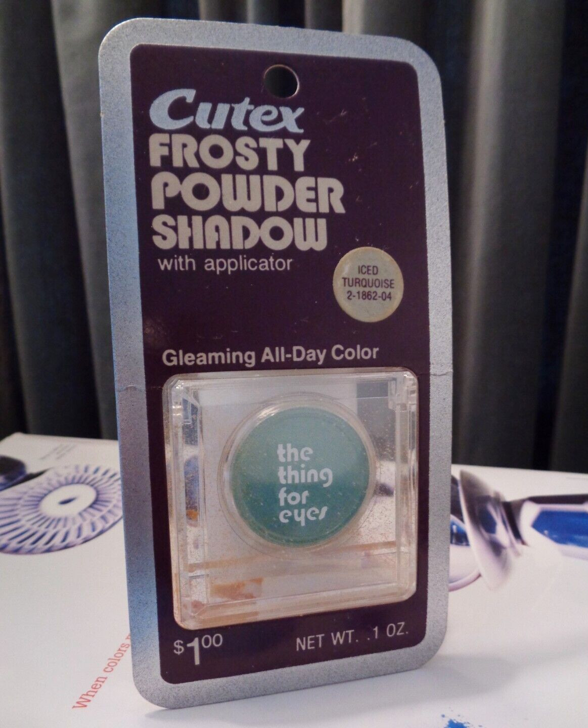 VINTAGE CUTEX THE THING FOR EYES EYESHADOW ON HANG CARD IN TURQUOISE NEW SEALED