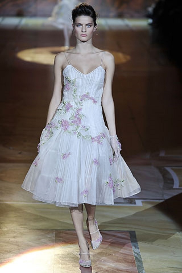 ワンピース ROBERTO CAVALLI GARDEN ROSE PRINT SILK ASYMMETRIC DRESS ROBERTO CAVALLI 2000 Floral Silk Asymmetric Dress (S-M