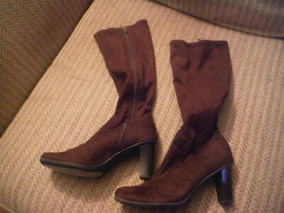 PREDICTIONS 5.5 Brown Calf Suede-Like Boots