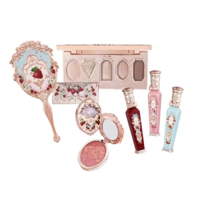 Flower Knows Strawberry Rococo Series Makeup Set