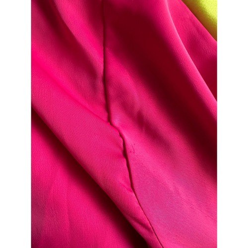 Kenneth Cole Reaction Fuscia Short Sleeve Satin Blouse Size Large GUC - Picture 6 of 8