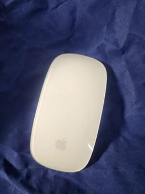 Apple Magic Mouse A1296 Wireless Bluetooth Laser Multi-Touch EUC