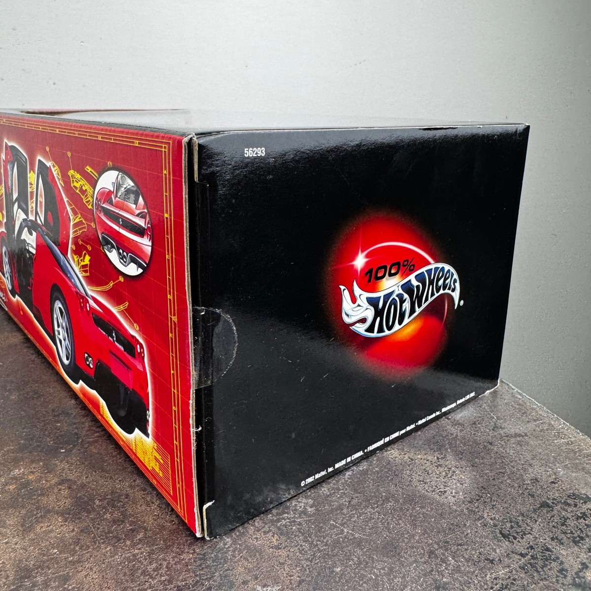 HOT WHEELS - ENZO FERRARI 1:18 Scale Diecast RED w/ Box 2002 - 100