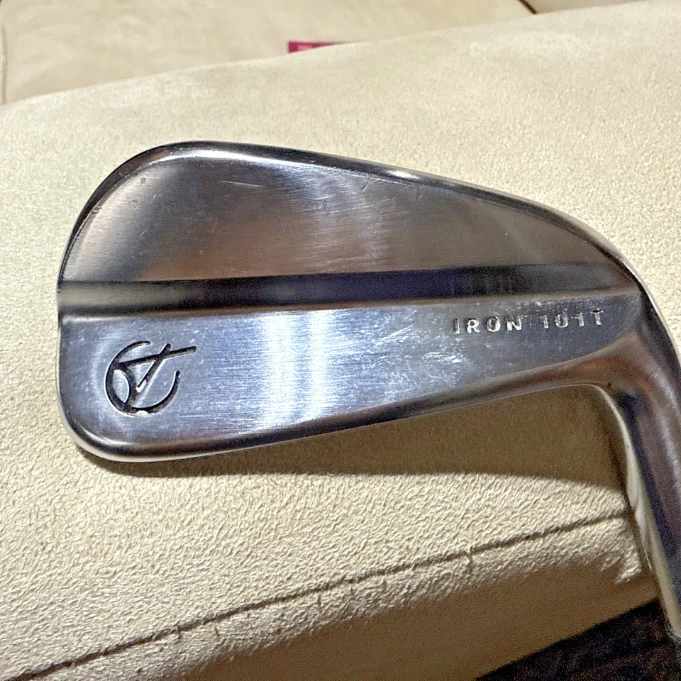 Takomo 201 Irons 5-PW, Takomo + 101T 4 iron, True Temper Dynamic Gold 120 Stiff - Image 3 of 4