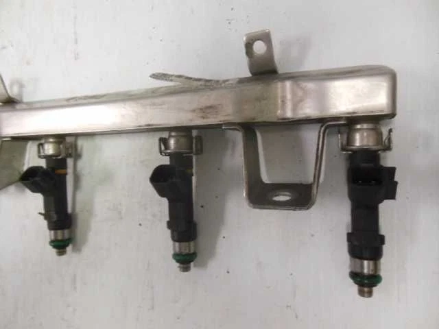FUEL RAIL WITH INJECTORS FITS 06-14 MAZDA MX-5 MIATA 490958 - Image 3 of 4
