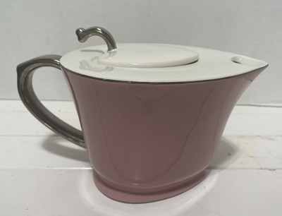 Heart Shaped 32oz Porcelain Tea Pot Pink/Platinum Silver Handle /Trim