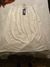 Vintage Vanity Fair Half Slip Women  s Large White Style 11-711 tags