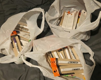 Lot Of Over 120 Top Notch,water & Oil  Paint Markers Different Tips