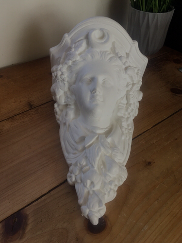 PAIR OF ART NOUVEAU STYLE CHALKWARE PLASTER BUST HEAD WALL SHELVES CORBELS - Picture 7 of 14