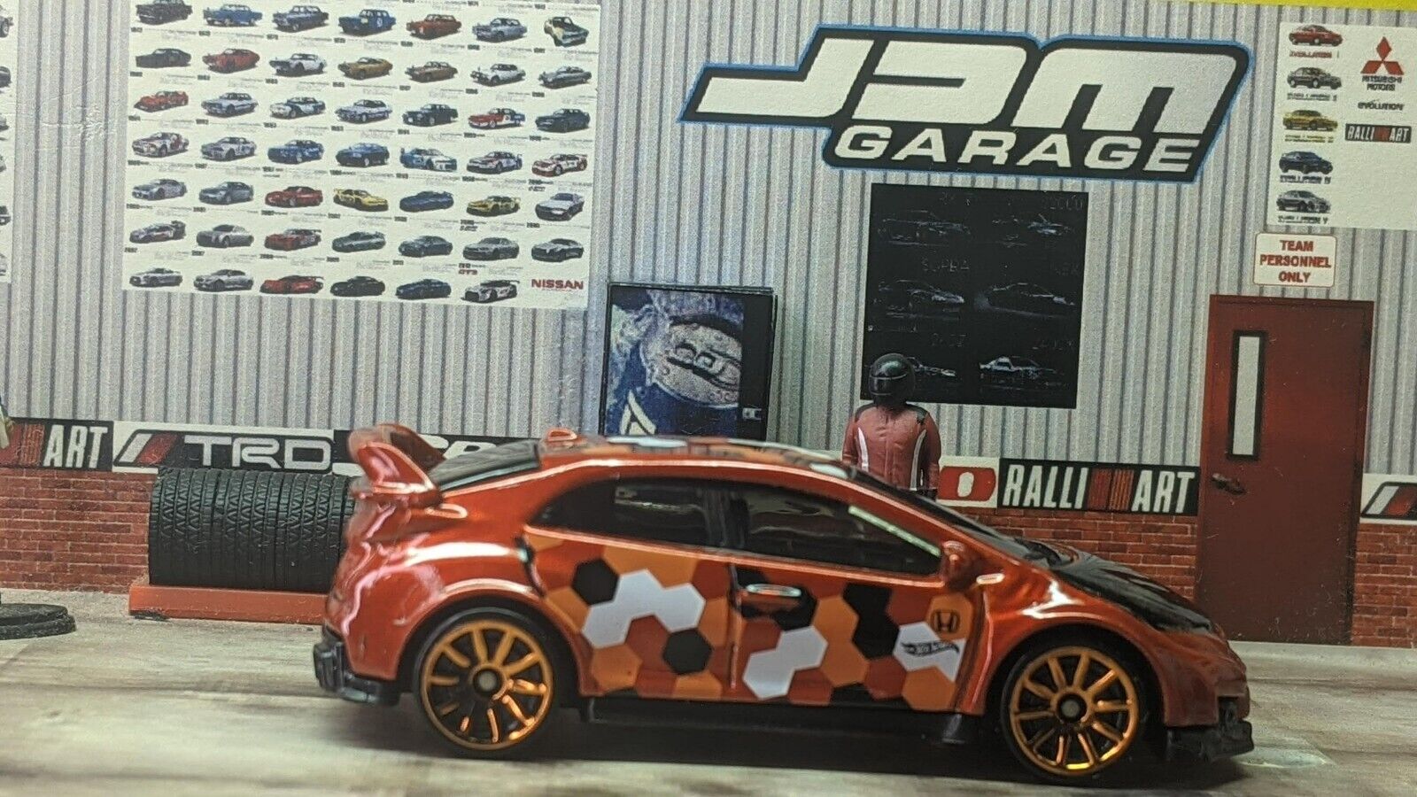 Picture 2 of 6