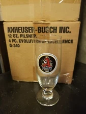 8 Anheuser -Busch Pilsner Glasses Gold rim in box 