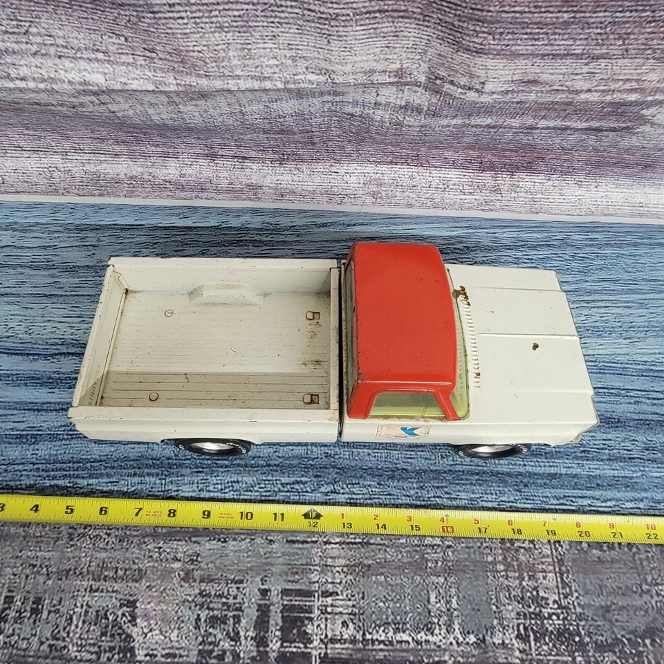 Camioneta pickup Chevrolet vintage de acero prensado de carrocería cuadrada de nylint blanca/roja Foto 2 de 4