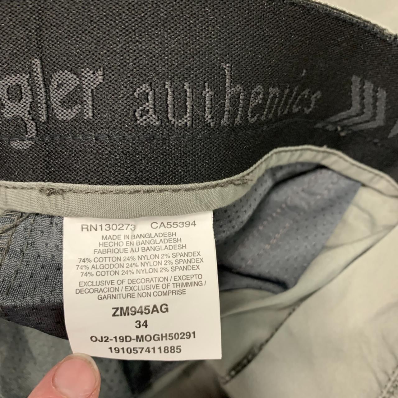 Wrangler Shorts Size is waist 34" Men's 34 thumbnail 5