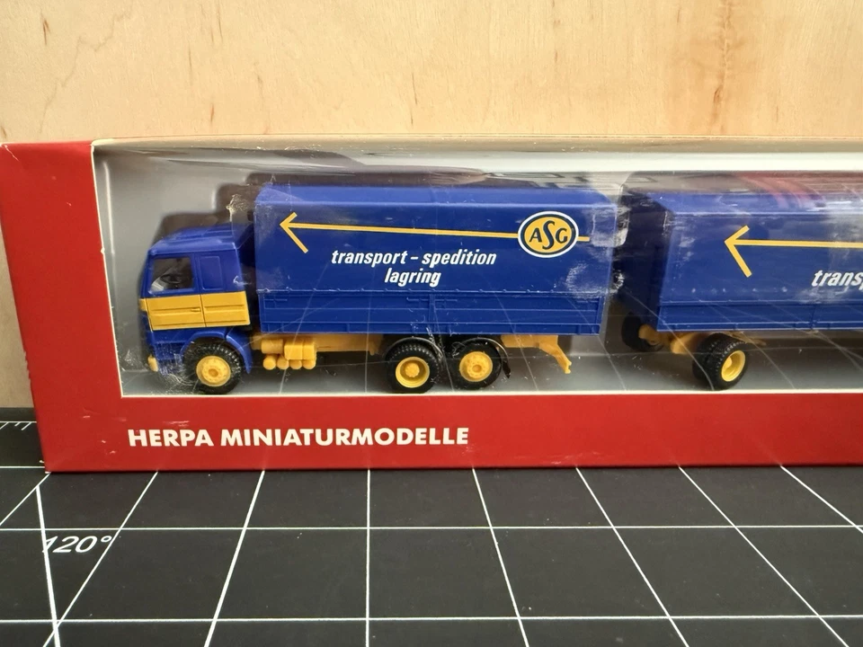 HERPA 140652 Scania 142 V8 Gigaliner Truck & Trailer - ASG - 1:87/HO - Image 3 of 4