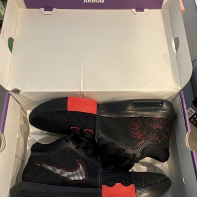 Nike LeBron Witness 8 Men's Low Top Lace-Up Mesh Sneakers Black/Red