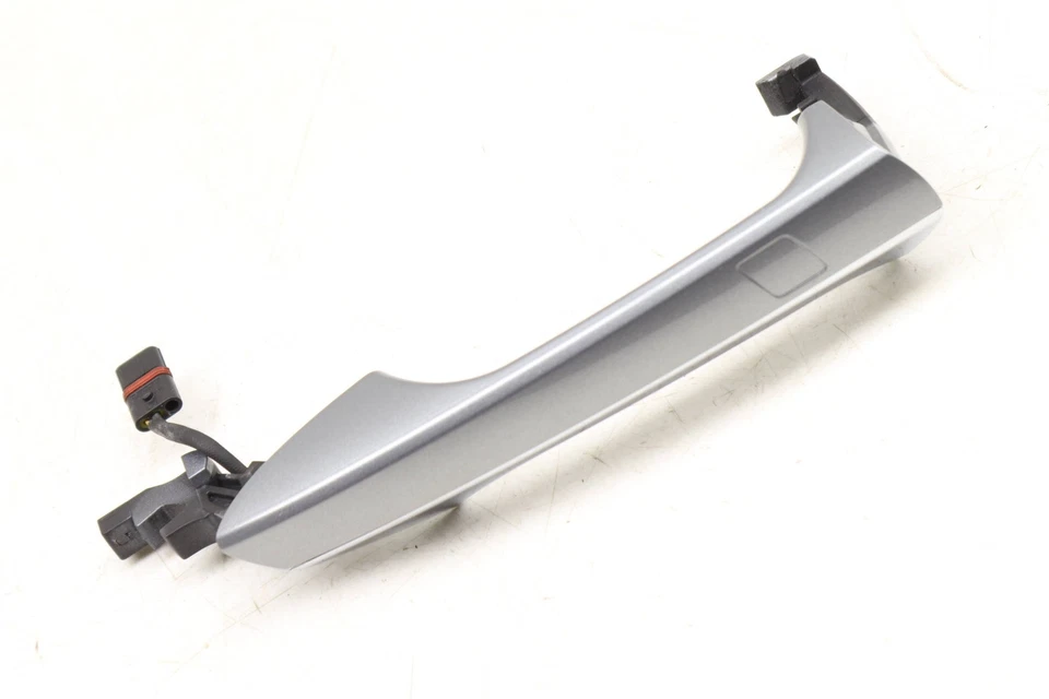 Mercedes-Benz GLE550E 2016-2018 - Manija de puerta exterior derecha 2047601470 Foto 2 de 4