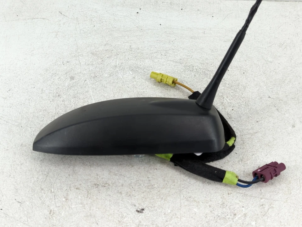 Chevrolet Cruze Limited 2016 antena - fabricante original UGK3D Foto 2 de 4