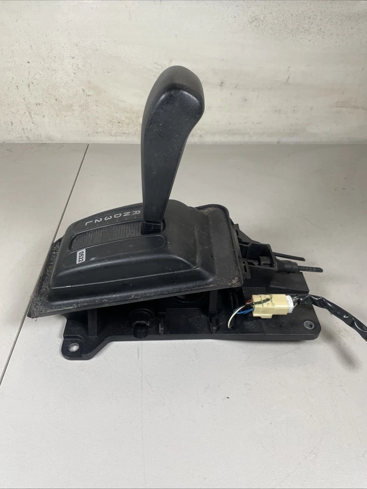 98-04 Isuzu Rodeo Honda Passport Automatic Gear Shifter Floor Assembly OEM Auto - Image 4 of 4