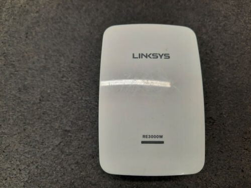 Linksys RE3000W V2 Single Band 2.4Ghz WiFi Range Extender Booster N300 Wireless - Picture 1 of 3