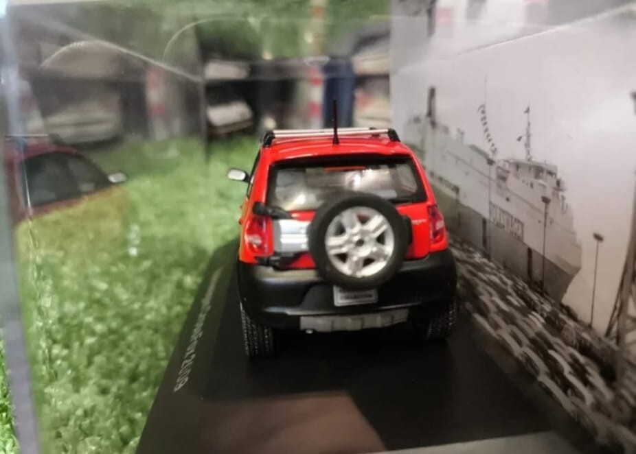Volkswagen CROSS FOX (2009), ALTAYA, DIE CAST, 1:43 UNFORGETTABLE