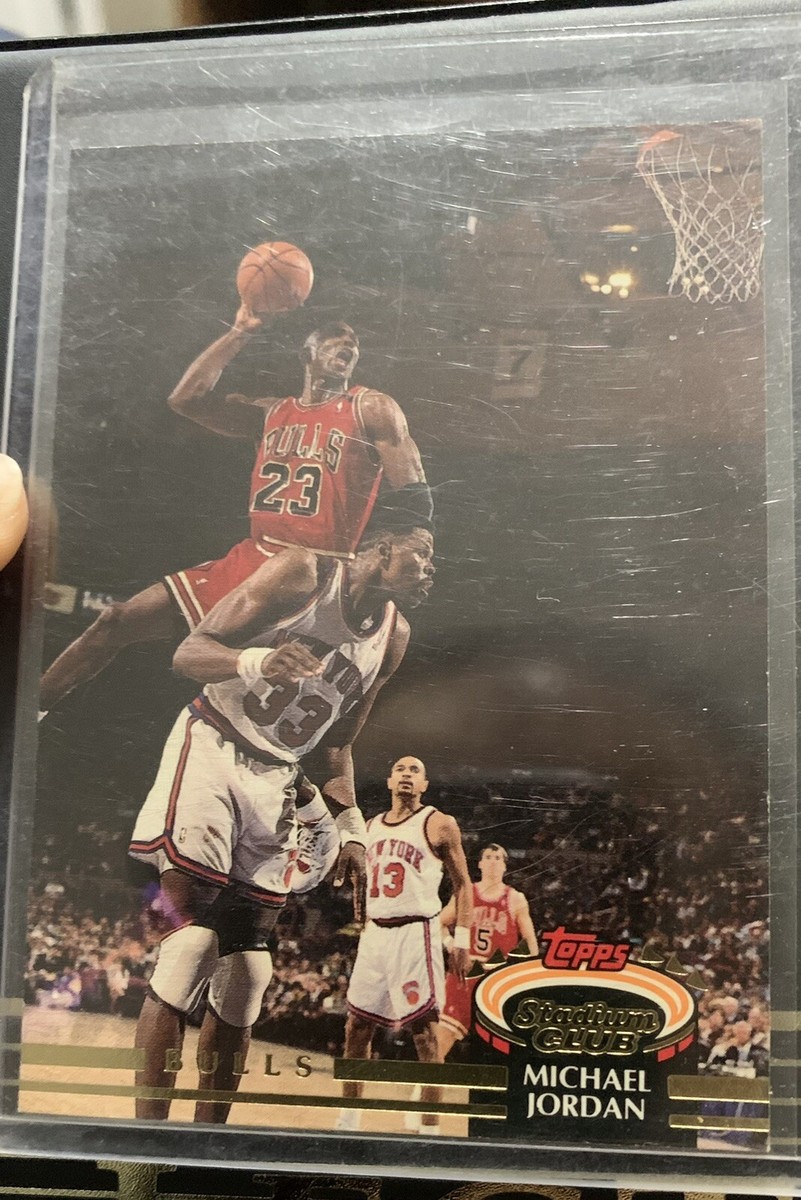 1991-92 topps stadium club Michael Jordan (ICONIC DUNK ON EWING