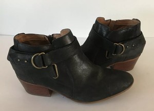 clarks spye belle bootie
