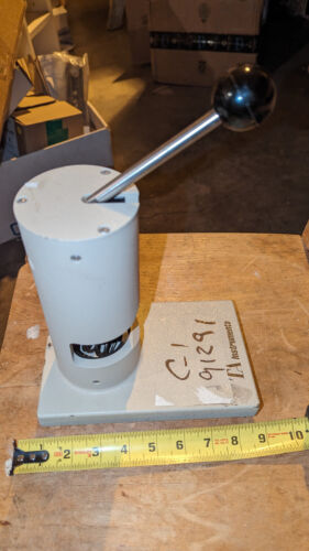 TA Instruments Sample Press for TA Standard Aluminum Sample Pan 901318.901 - Picture 4 of 7