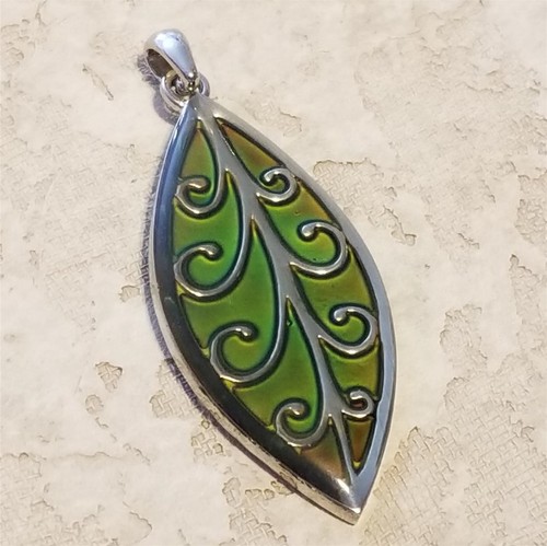 Artsy Mood Pendant Color Changing Silver Rhodium Plated Leaf Swirl Slide Bail - 第 1/6 張圖片