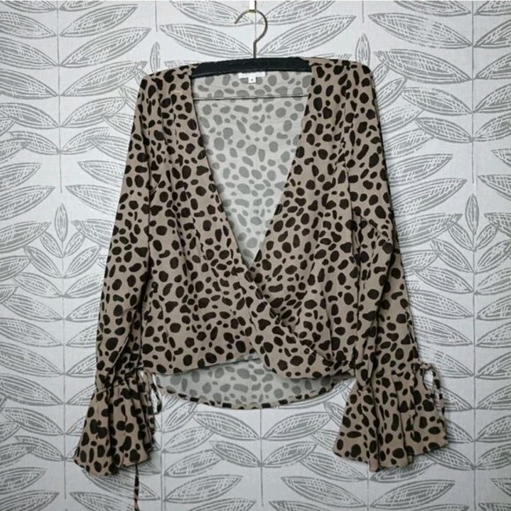Superdown REVOLVE Madeline Wrap Blouse Animal Pri… - image 5