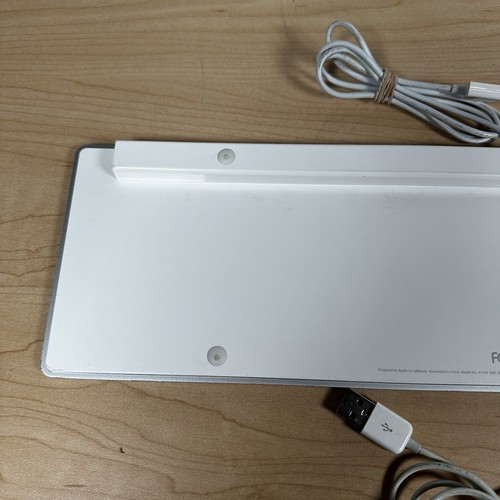 Apple White Aluminum USB Wired Keyboard A1243 and Apple wired Mouse A1152 - Picture 7 of 12