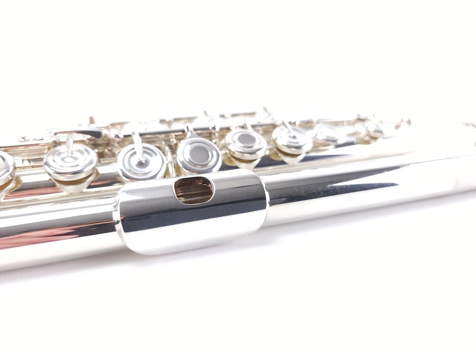 Altus Artist 907 Handmade Professional Flute Open Hole B Foot Reconditioned ++ - Image 3 of 4